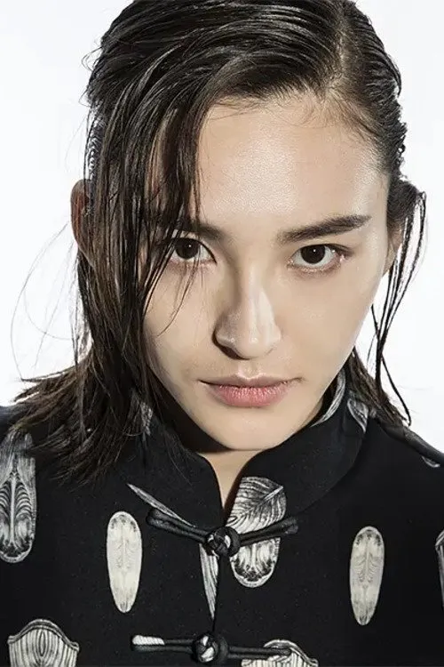 Xin Yue interpretando a Lan Cai He