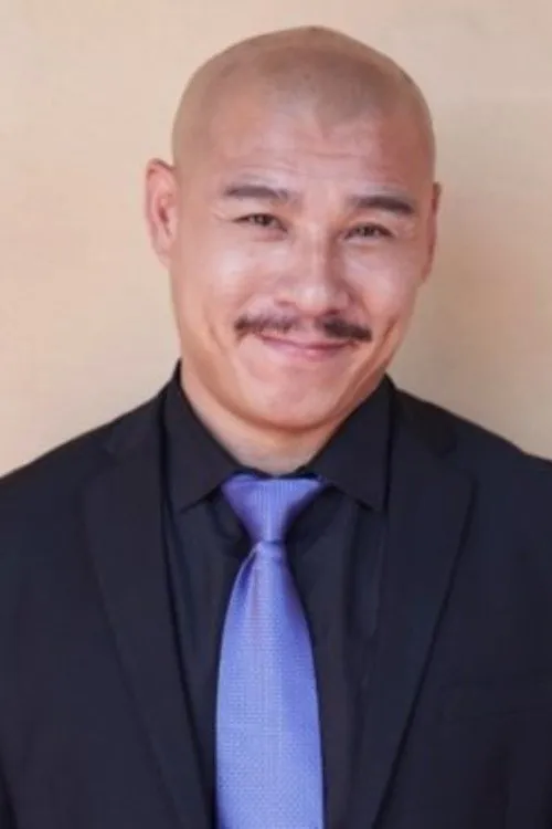 Xu Zhanwei interpretando a Liu Jiang