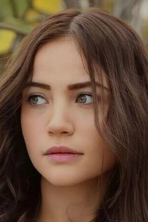 Yağmur Yüksel — personaje: Dilan Demir