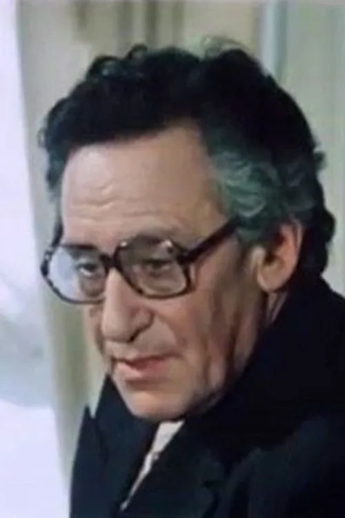 Yakov Kozlov en su biografía y filmografía