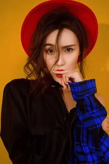 Yan Jiaying en su biografía y filmografía