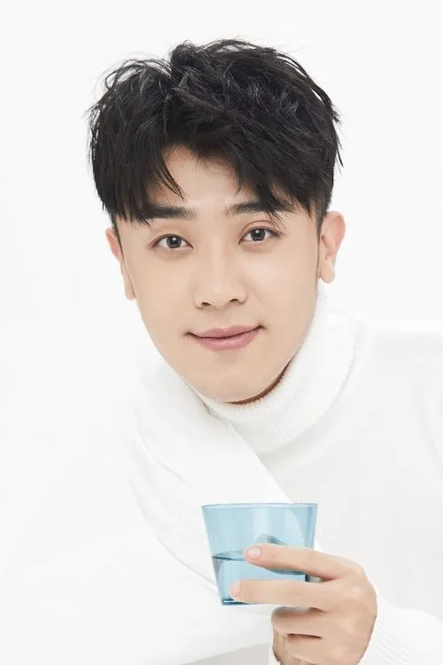 Yang Jun Yu en su biografía y filmografía