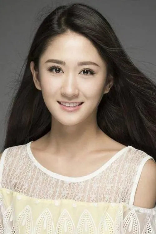 Yang Liu — personaje: He Pei Jin (Young)