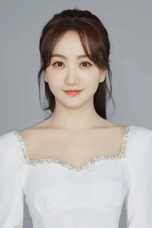 Yang Rong — personaje: ???