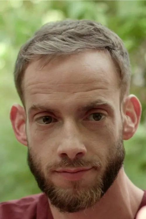 Yann André interpretando a Gaspar