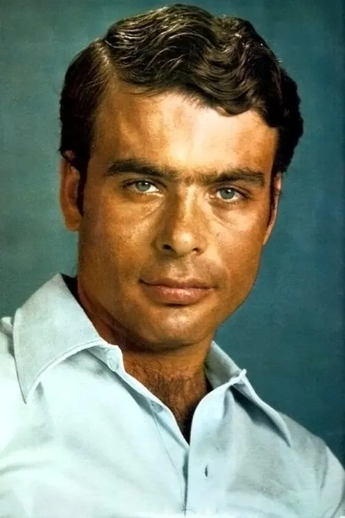 ??e?ß????? ?aµ?d?? ha trabajado con Yannis Poulopoulos en 1 ocasiones