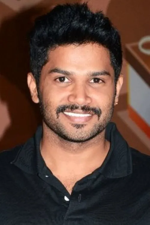 Yashmith interpretando a 