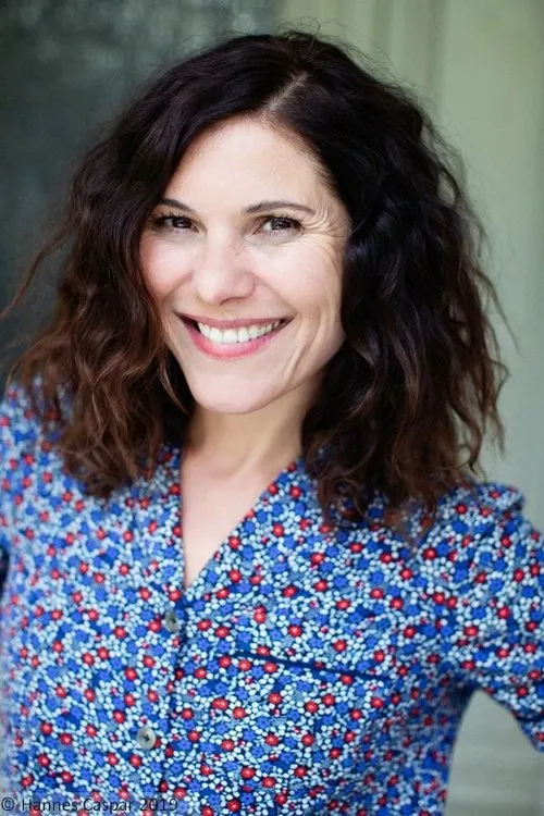 Maike Johanna Reuter ha trabajado con Yasmina Djaballah en 1 ocasiones