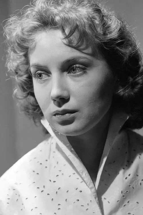 Yelena Dobronravova en su biografía y filmografía