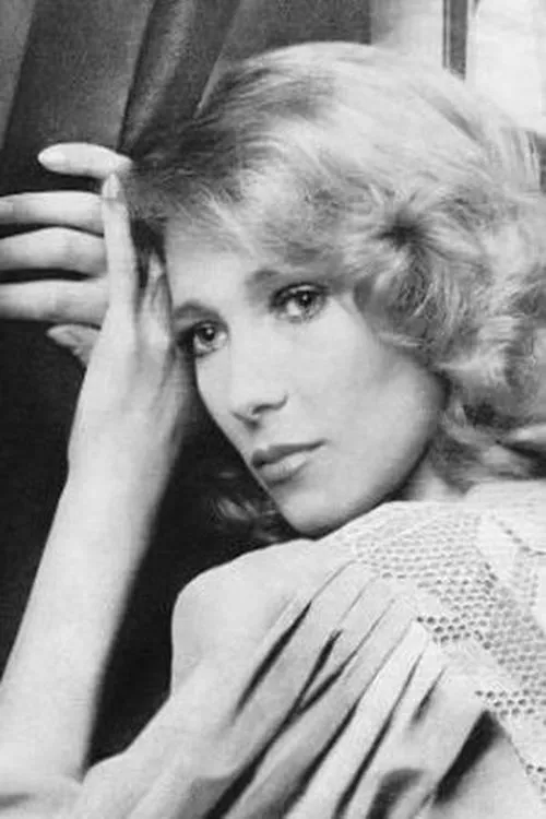 Yelena Majorova interpretando a Olga