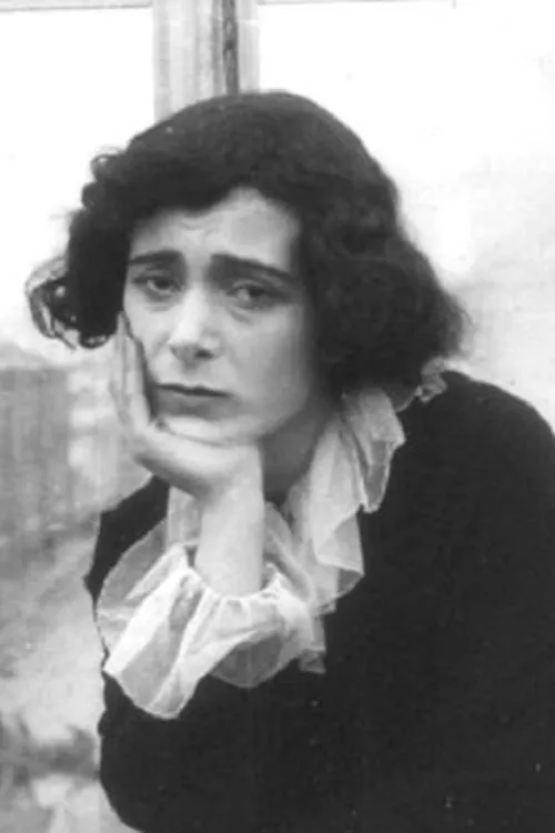 Nina Chernova ha trabajado con Yelena Smirnova en 1 ocasiones