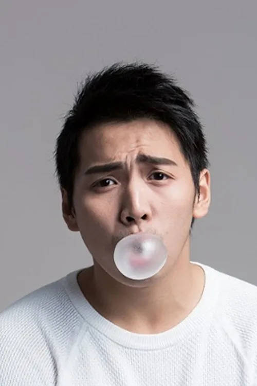 Yi-Jun Guan — personaje: Xiao Ji