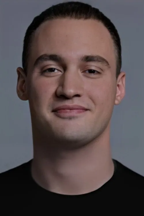 Yiğit Kalkavan en su biografía y filmografía