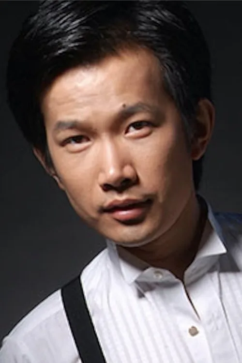 Yijie Shi interpretando a 