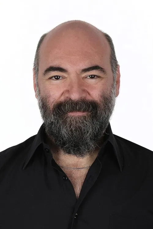 Foto de perfil del actor Yıldırım Fikret Urağ en el reparto