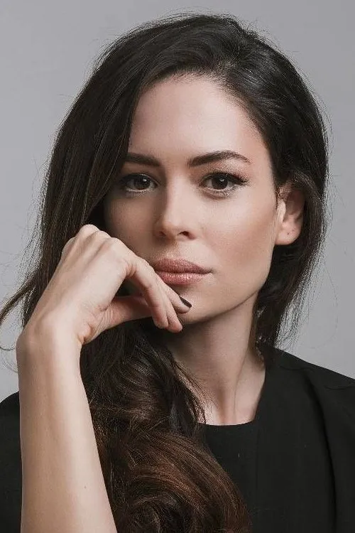 Yıldız Çağrı Atiksoy — personaje: Malhun Hatun