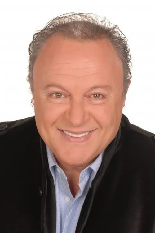 Yiorgos Petrohilos interpretando a ????t???