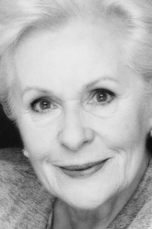 Monique Chabot ha trabajado con Yolande Roy en 1 ocasiones