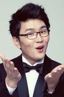 Yoon Hyeong-bin en su biografía y filmografía