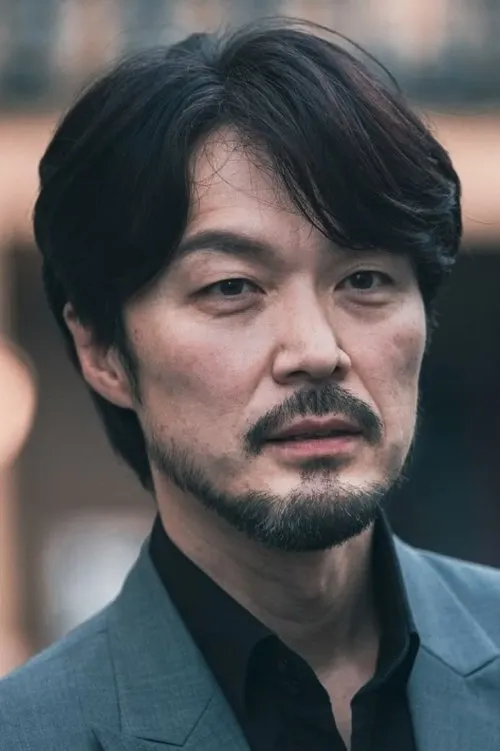 Yoon Jong-Won en su biografía y filmografía