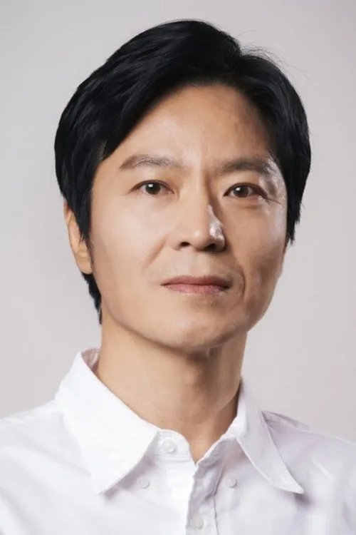 Yoon Seo-hyun en su biografía y filmografía