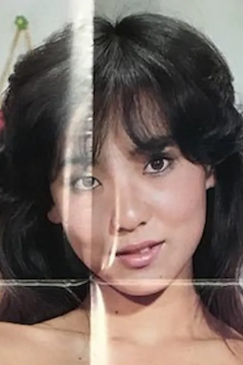 Yoshimi Kai interpretando a