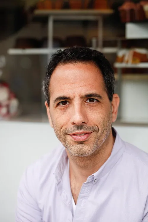 Yotam Ottolenghi — personaje: Self - Guest
