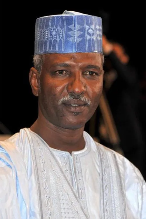 Youssouf Djaoro interpretando a Le vendeur de souvenirs