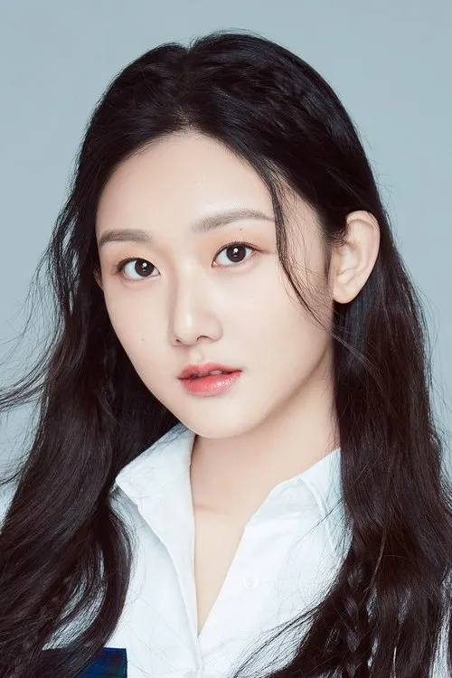 Yuan Yuxuan — personaje: Zhe Liu