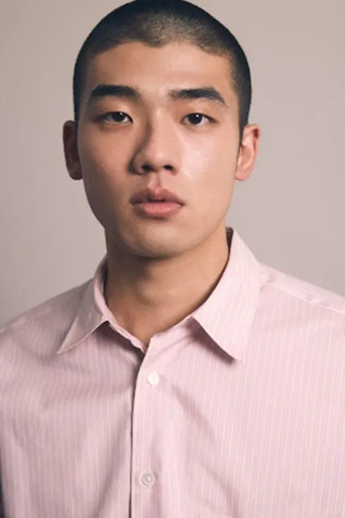 Yukito Hidaka interpretando a Kou