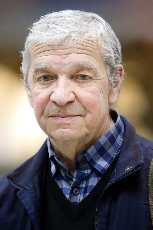 Yuli Fait interpretando a Nick Adams