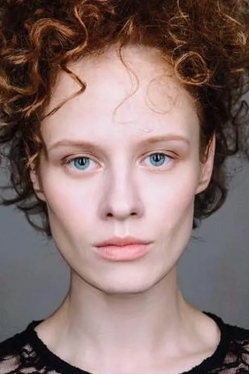 Yulia Abdel Fattakh — personaje: Varta Naumova