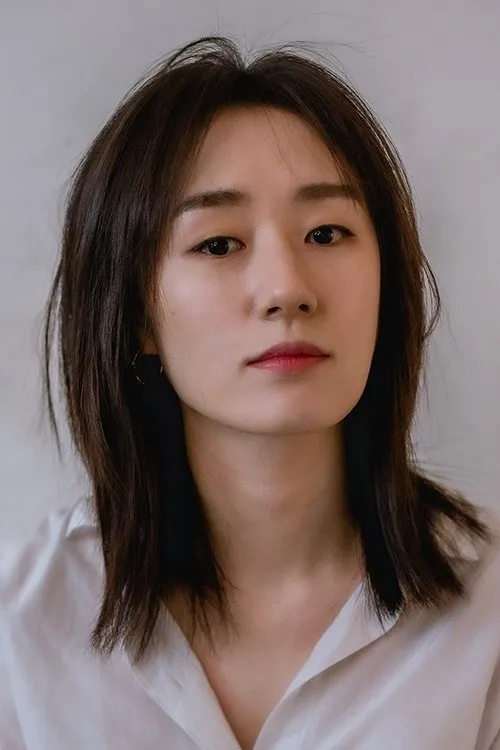 Yun Seul — personaje: Yoo Ri