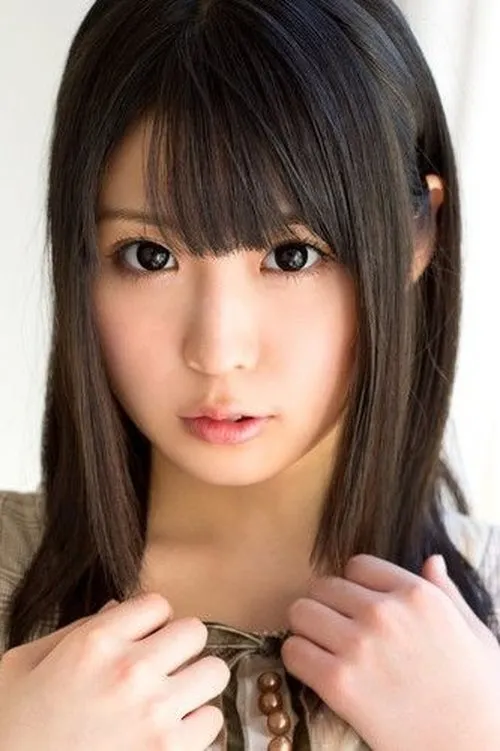 Marina Shiraishi ha trabajado con Yura Sakura en 1 ocasiones