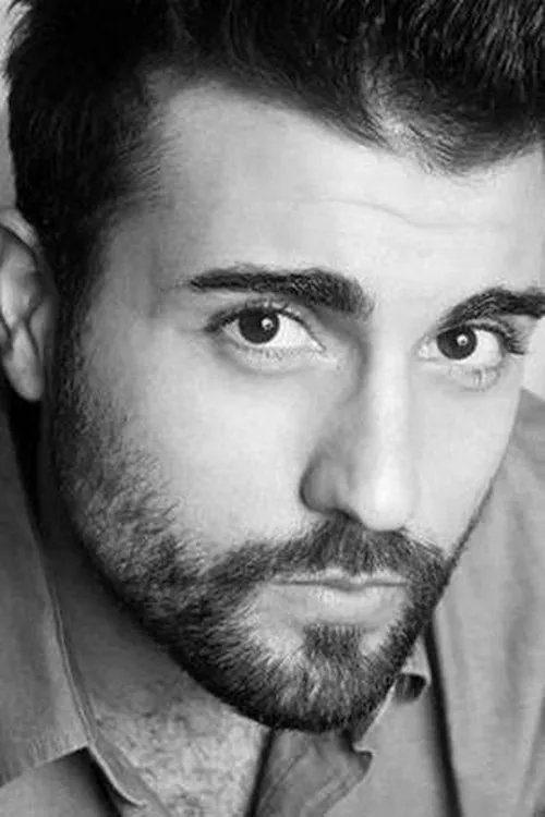 Yuri Napoli interpretando a 