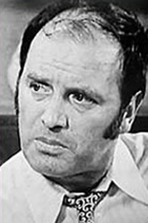 Yuriy Yakovlev interpretando a Doctor Rusev