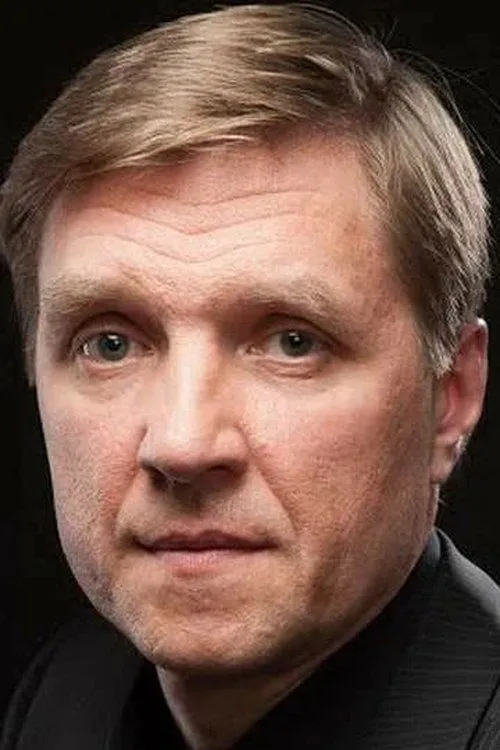 ????????? ??????? ha trabajado con Yury Yakovlev-Sukhanov en 1 ocasiones