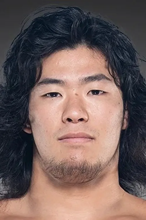 Yuya Uemura interpretando a 