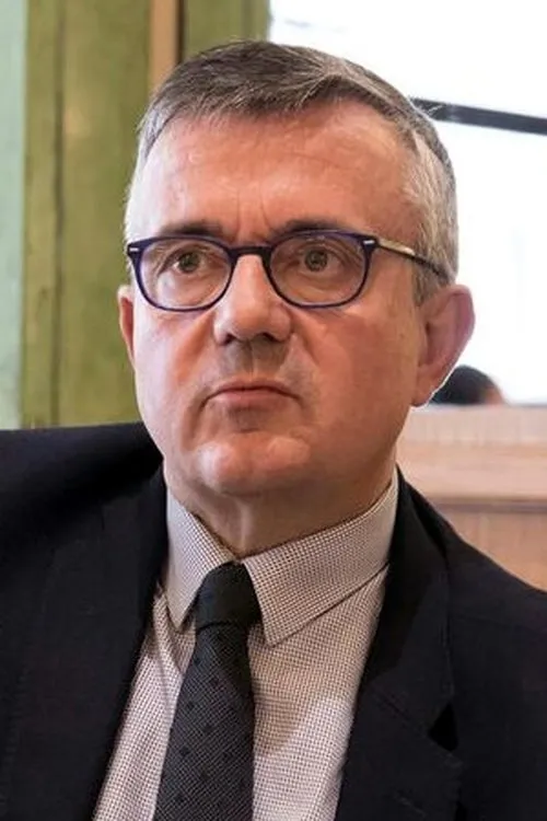 Louis Le Pensec ha trabajado con Yves Jégo en 1 ocasiones