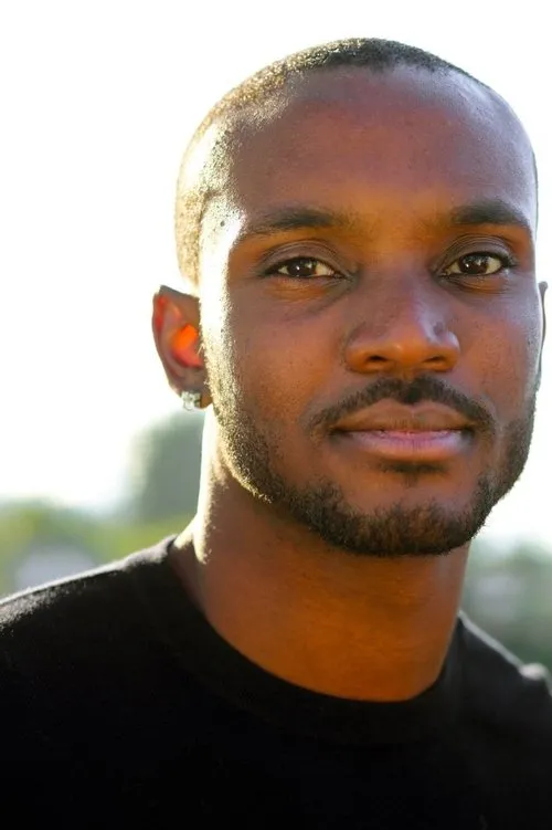 Yves Michel-Beneche interpretando a MD (as Yves Michel-Beneche)