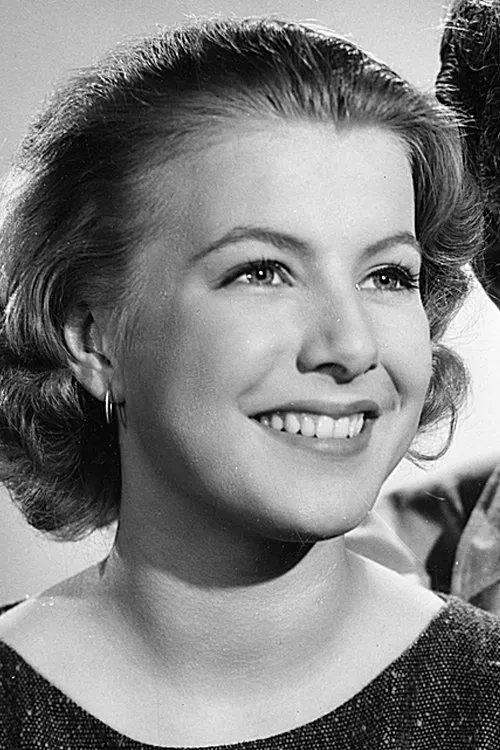 Erik Fröling ha trabajado con Yvonne Axö en 1 ocasiones