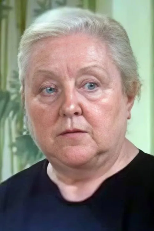 Yvonne Dany interpretando a 