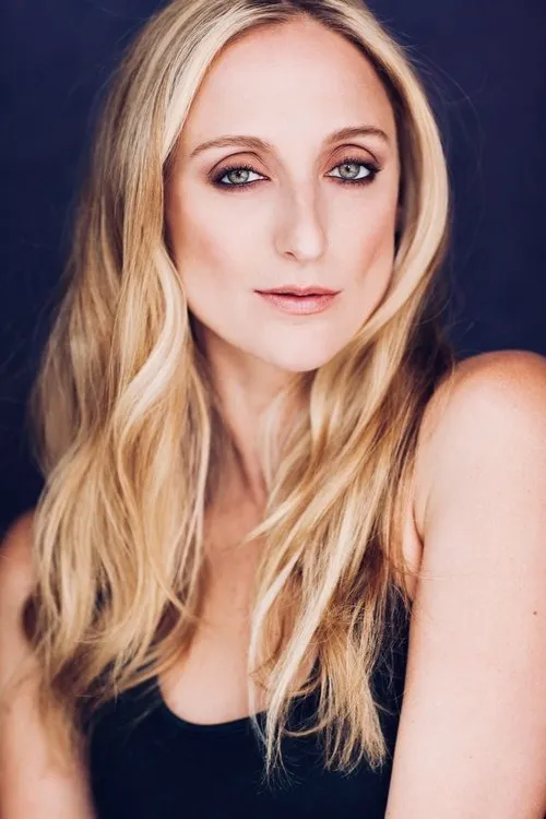 Shaia Lipnik ha trabajado con Yvonne Gougelet en 1 ocasiones