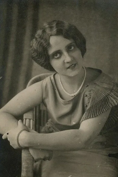 Z. Nevinskaya interpretando a Neli