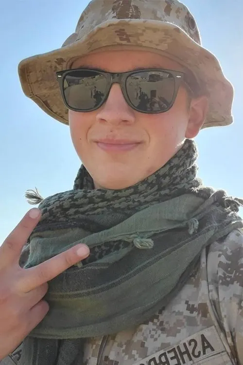 Thomas Kohlbrenner ha trabajado con Zach Asher en 1 ocasiones