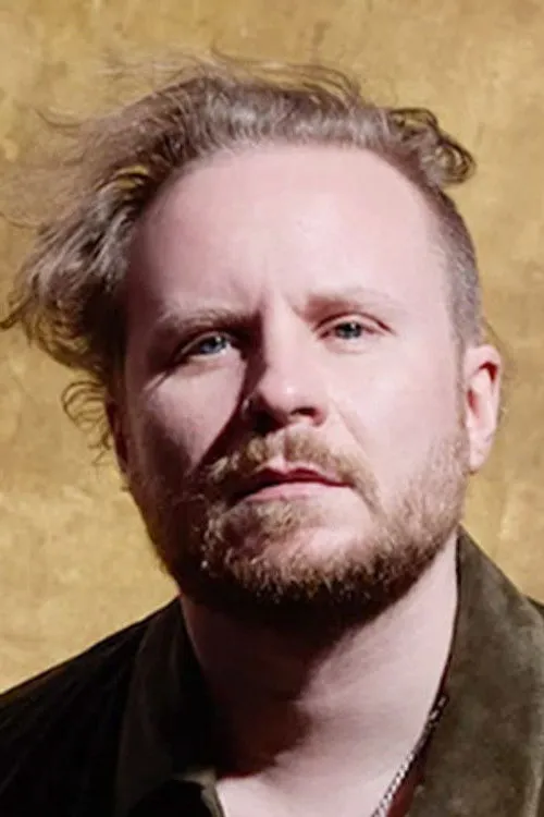 Zach Myers interpretando a himself