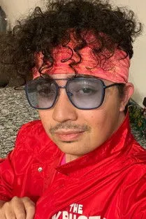 Teo Salvador ha trabajado con Zachary Kinkead en 1 ocasiones