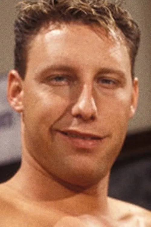 Zachary Scott interpretando a Rave Boy