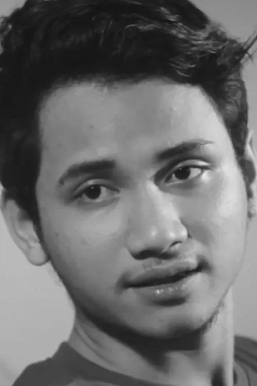 Zahir Robert interpretando a