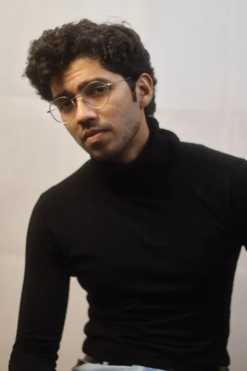 Zaid Aftab interpretando a Zain